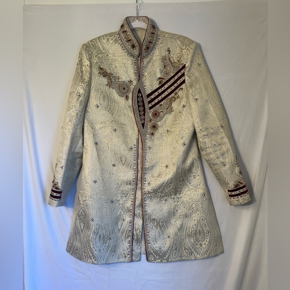 Elegant Embroidered Women's Coat